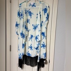 Lula roe size Small fringe cardigan